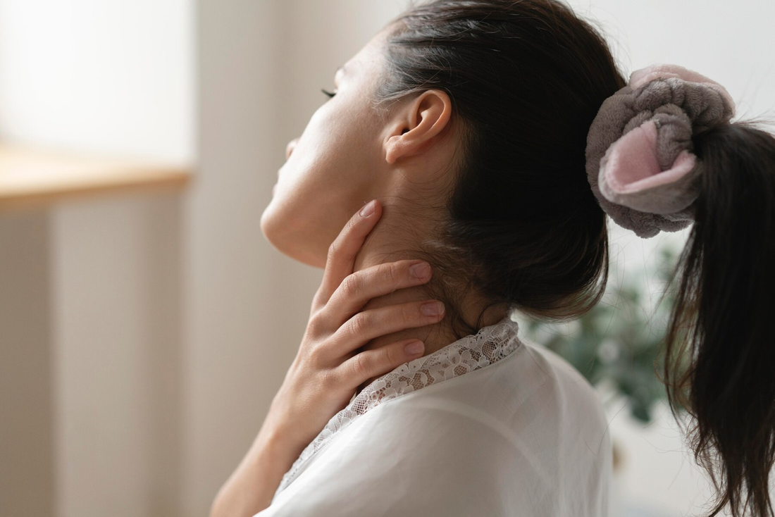 Natural Neck Pain Relief: At-Home Remedies for a Sore Neck